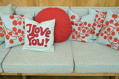 飞利浦公布新游戏外设品牌Evnia 含3款新显示器